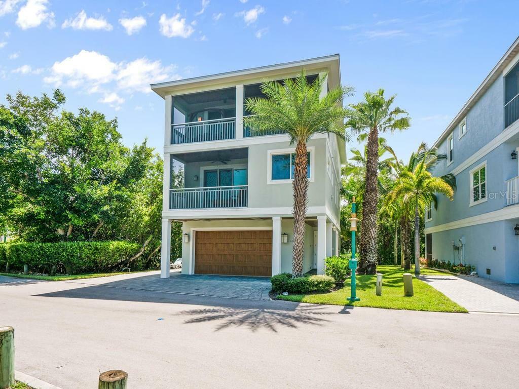 Property Photo:  6334 Laguna Drive 7  FL 34228 