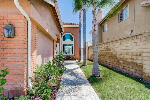 Property Photo:  5780 Picasso Drive  CA 92887 