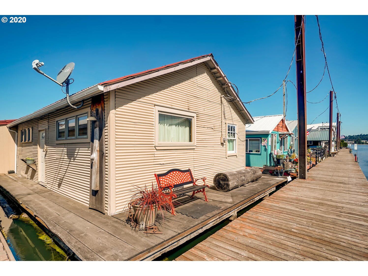 Property Photo: 2915 NE Marine Dr A-15 OR 97211