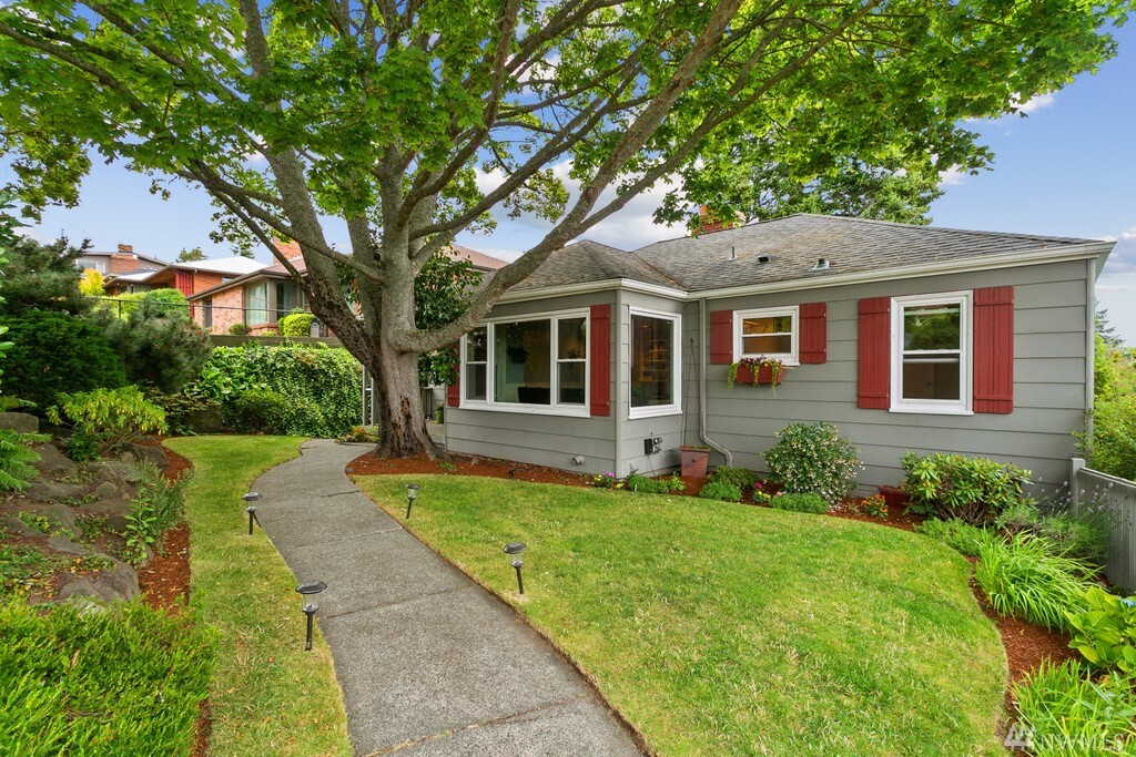 Property Photo: 4726 51st Place SW WA 98116