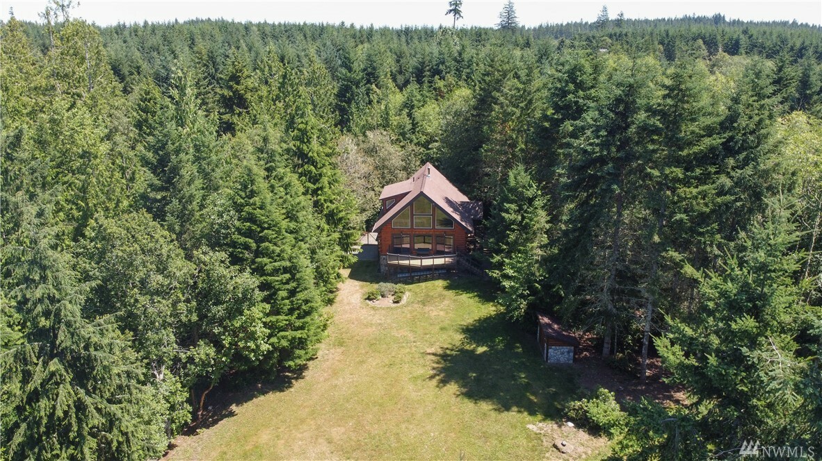 Property Photo:  265 Blueberry Hill Dr  WA 98376 