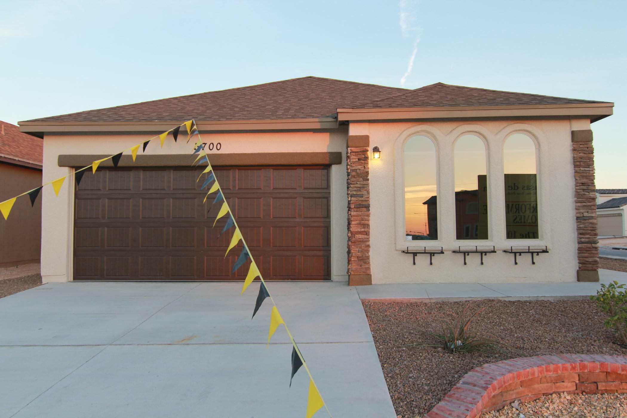 Property Photo: 900 Betton Place TX 79928