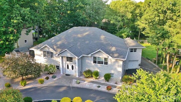 15 Yorktown Road  East Brunswick NJ 08816 photo