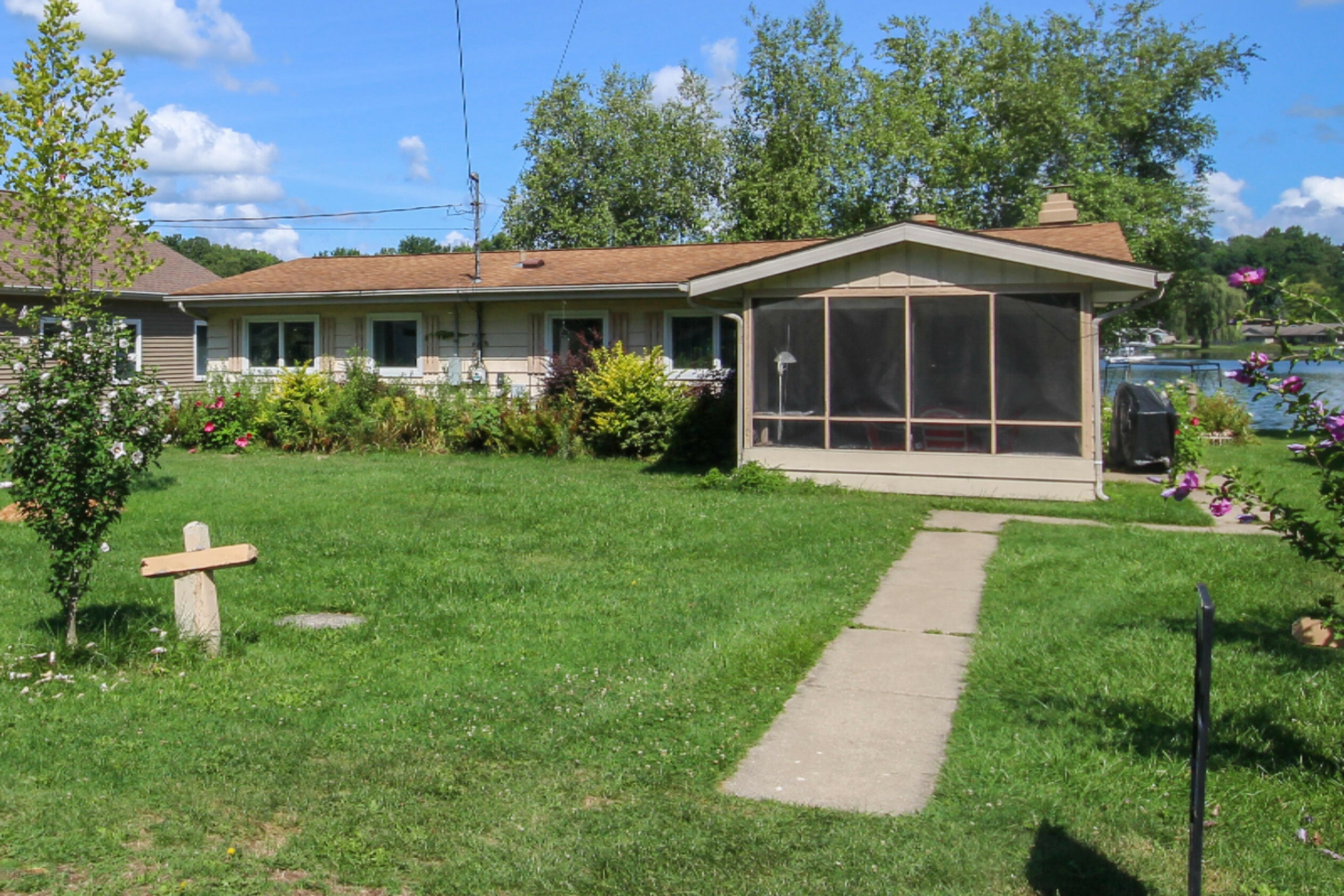 Property Photo:  58004 Avery Road  MI 49093 