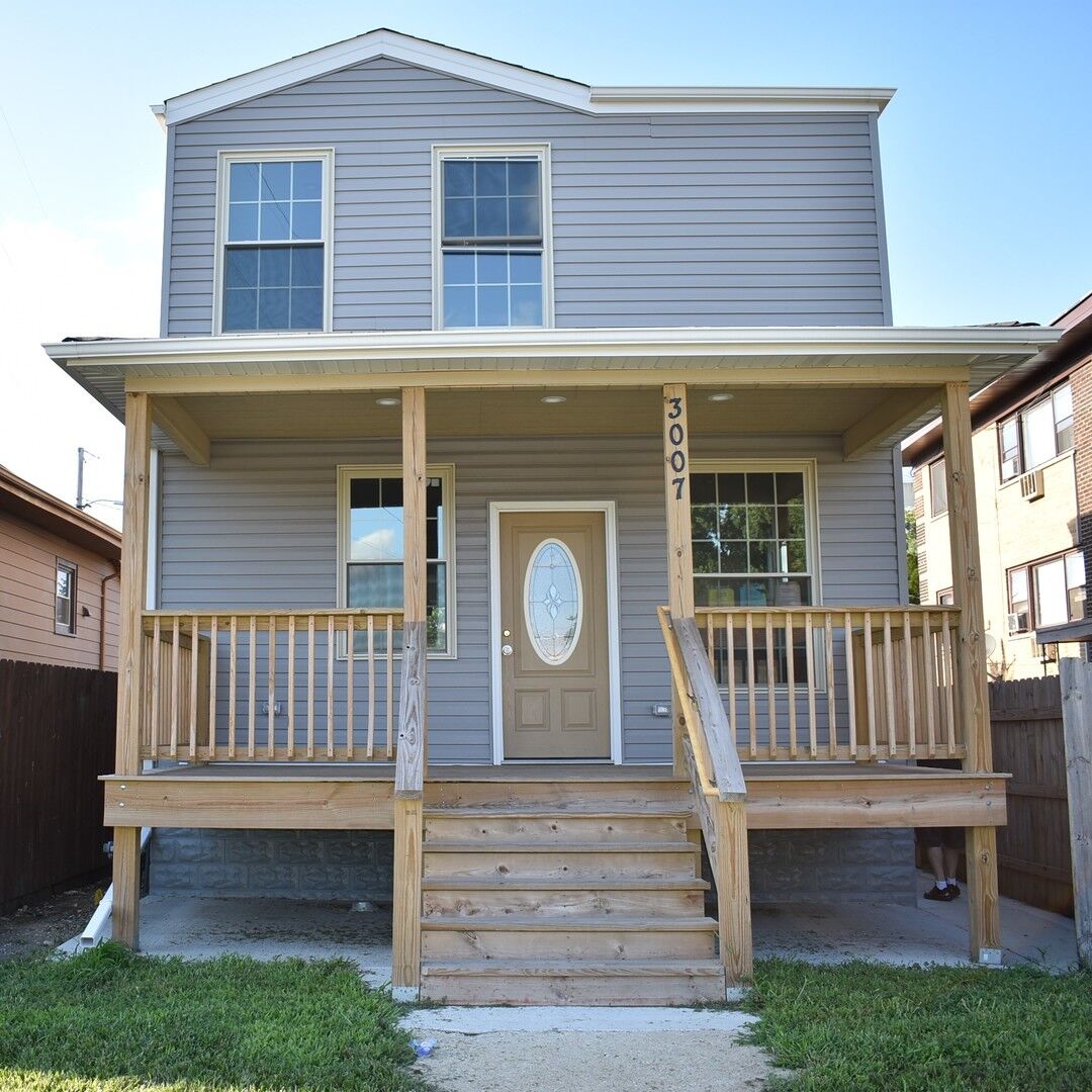 Property Photo:  3007 St Charles Road  IL 60104 