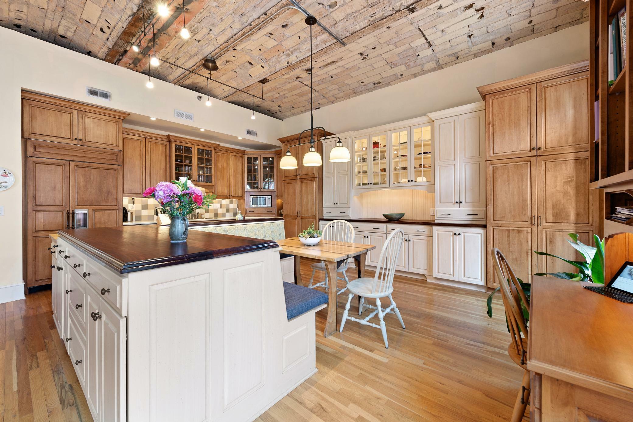 Property Photo: 300 Wall Street 501 MN 55101