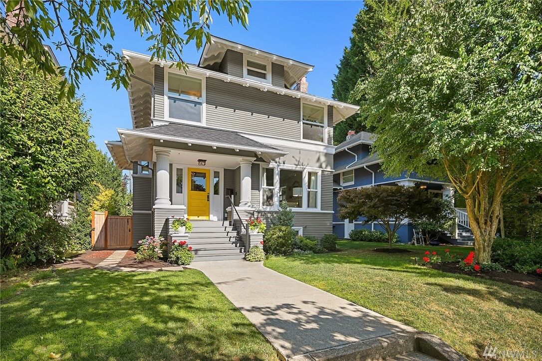 Property Photo:  344  18th Avenue E  WA 98112 