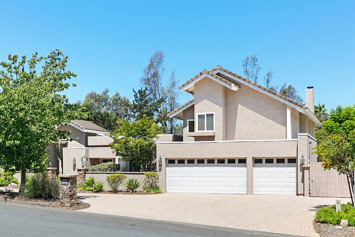 Property Photo:  13409 Calle Colina  CA 92064 