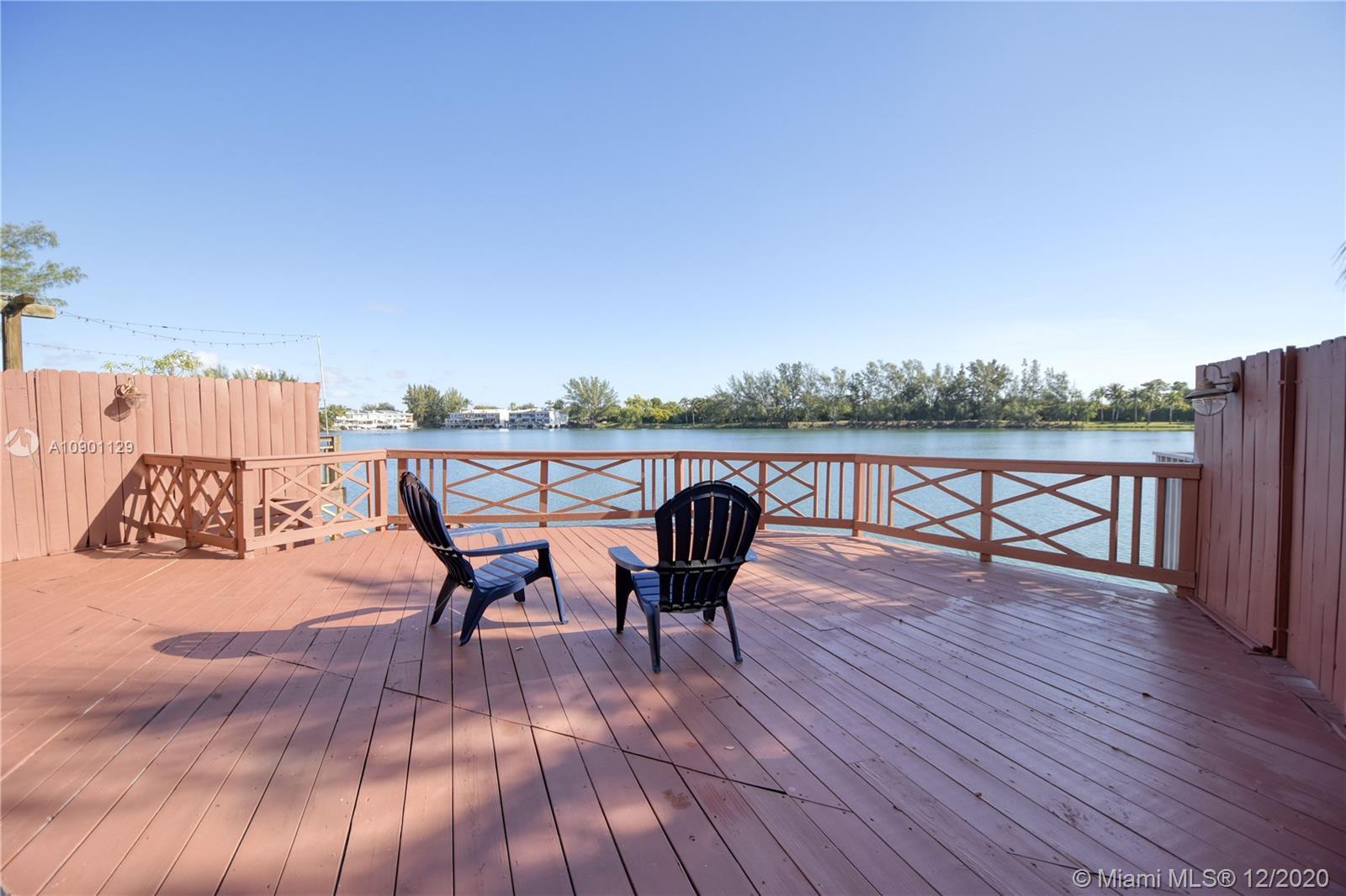 Property Photo: 5049 SW 71st Pl 5049 FL 33155