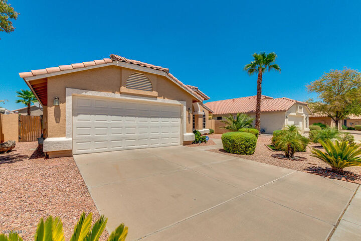 Property Photo: 12406 W Roanoke Avenue AZ 85392