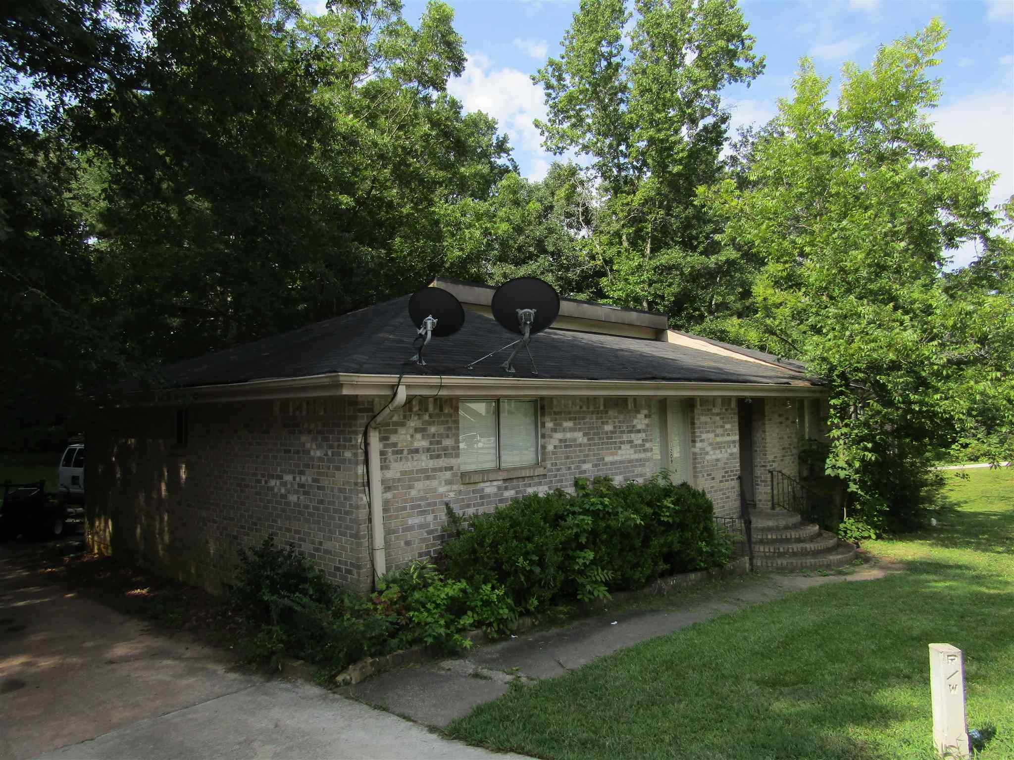 Property Photo:  1209 Old Covington Hwy  GA 30012 