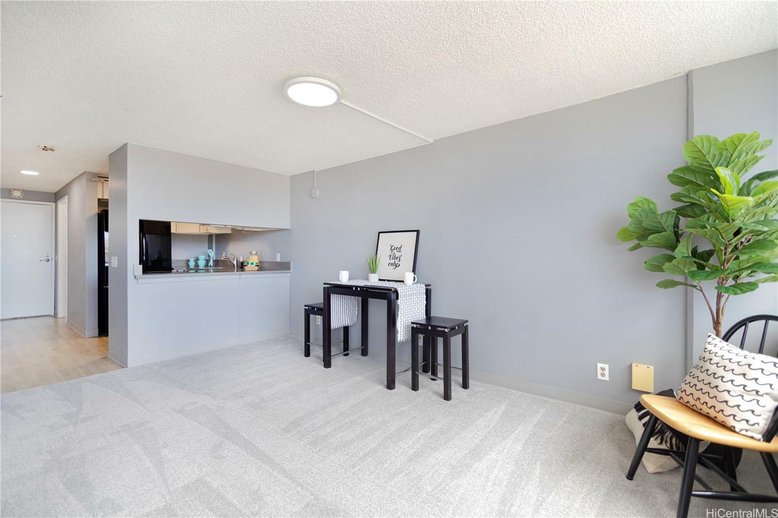 Property Photo:  2542 Date Street 305  HI 96826 