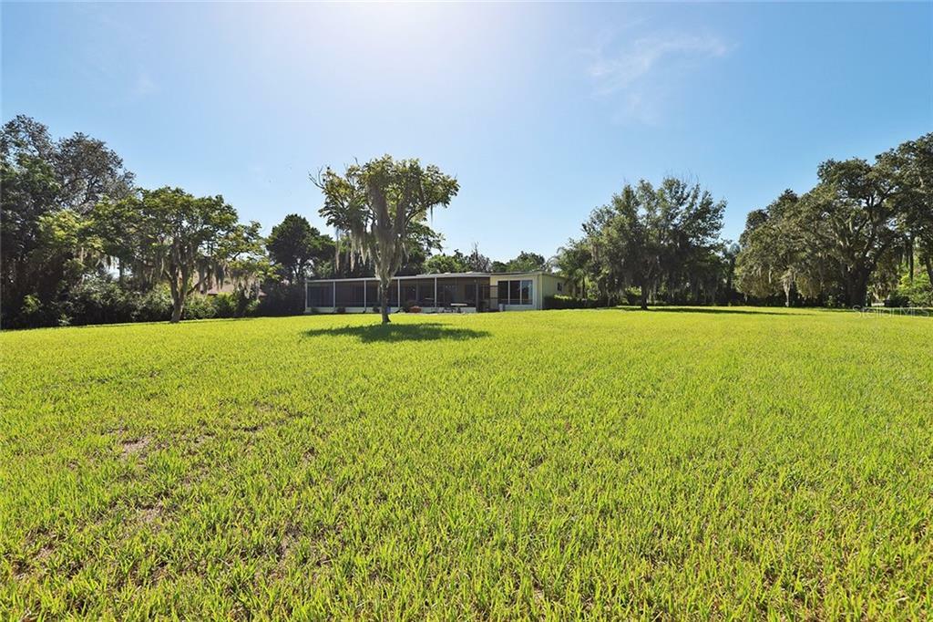 Property Photo: 11 Carson Avenue FL 33827