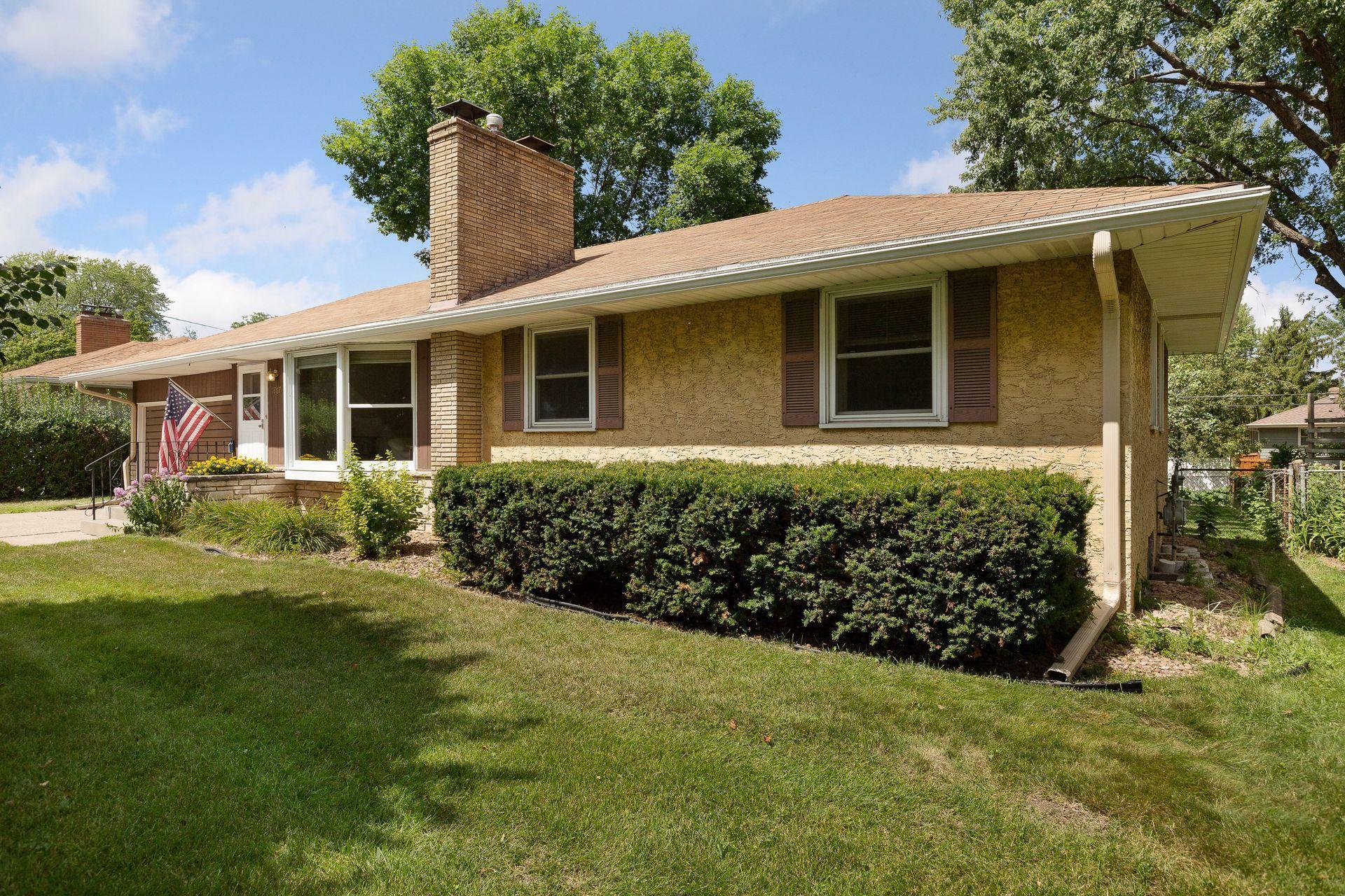 Property Photo:  1867 Ryan Avenue W  MN 55113 