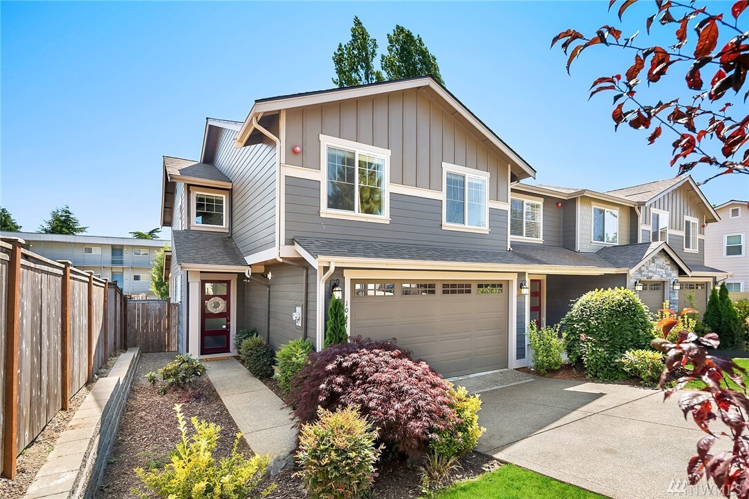 Property Photo: 1047 SW 150th Street WA 98166
