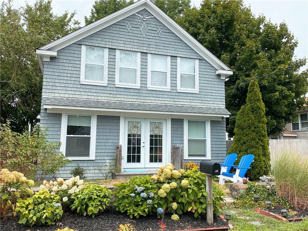 Property Photo:  91 Knowlton St  RI 02915 