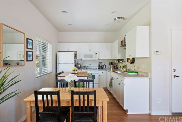 Property Photo:  862 Lawrence Drive  CA 93401 