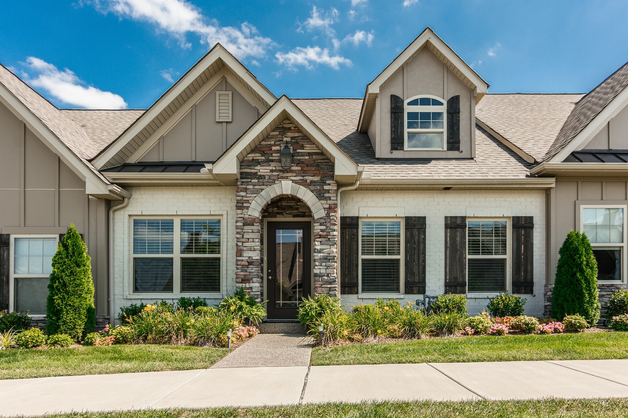 Property Photo:  275 Bellingdon Dr  TN 37066 