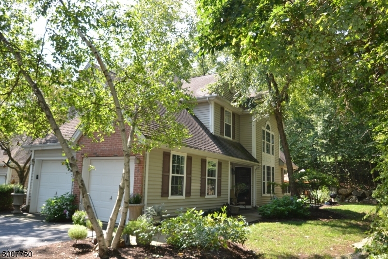 Property Photo:  38 Mulberry Ln  NJ 07856 