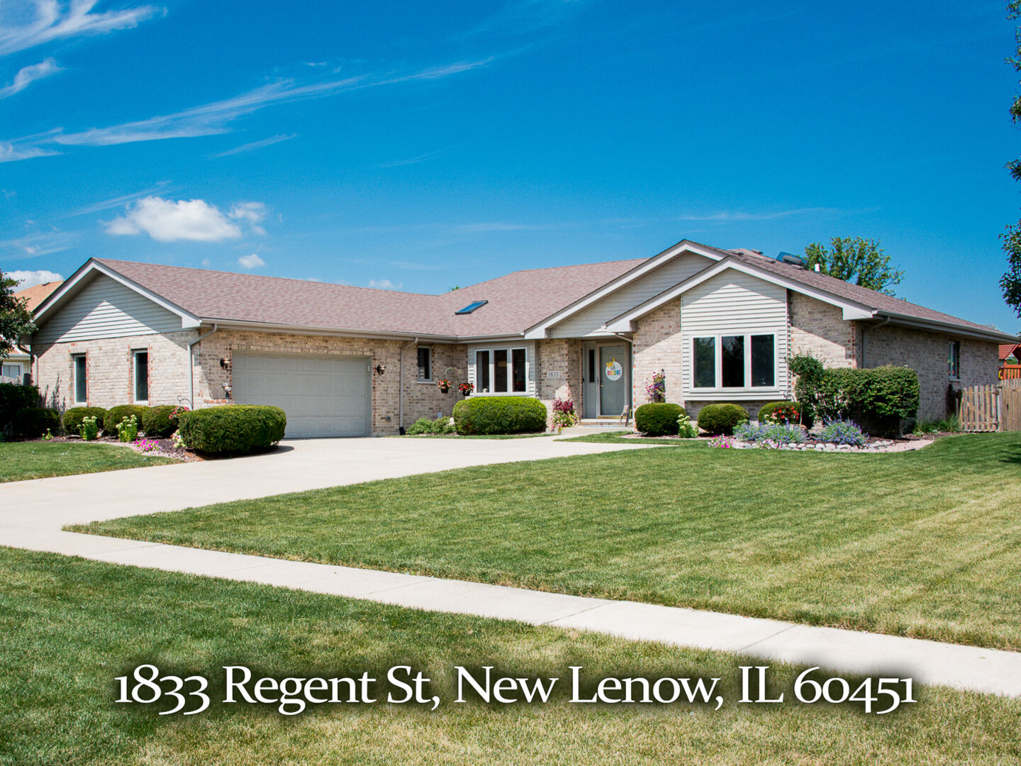 Property Photo: 1833 Regent Street IL 60451