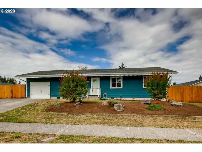 Property Photo:  15602 NE 76th St  WA 98682 