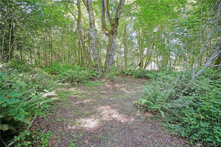 Property Photo: 1800 Forest Hill Rd WA 98282