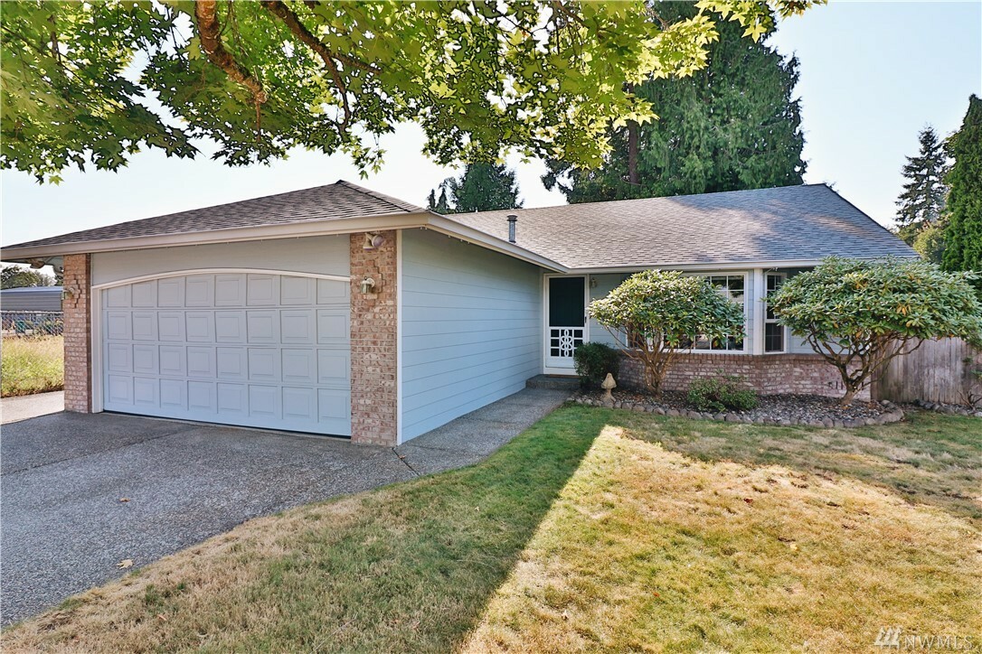 Property Photo:  8220 48th Dr NE  WA 98270 