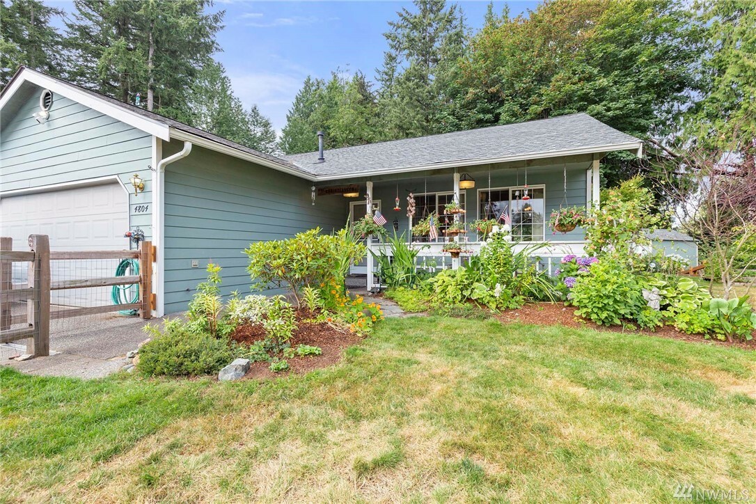 Property Photo:  4804 106th St SE  WA 98270 