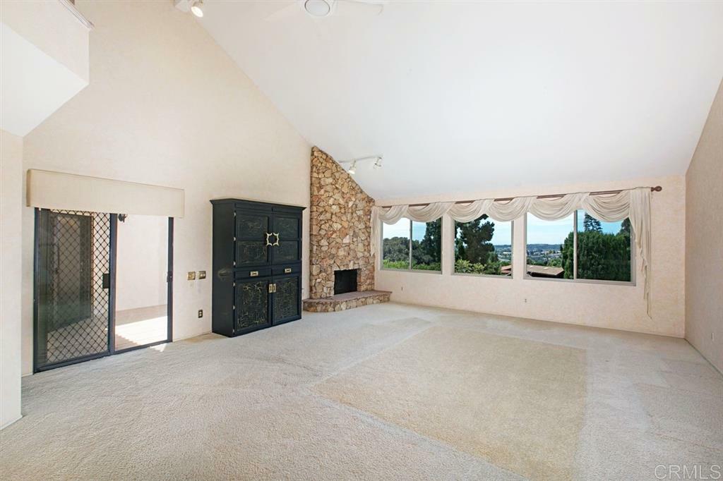 Property Photo: 6531 Basalto CA 92009