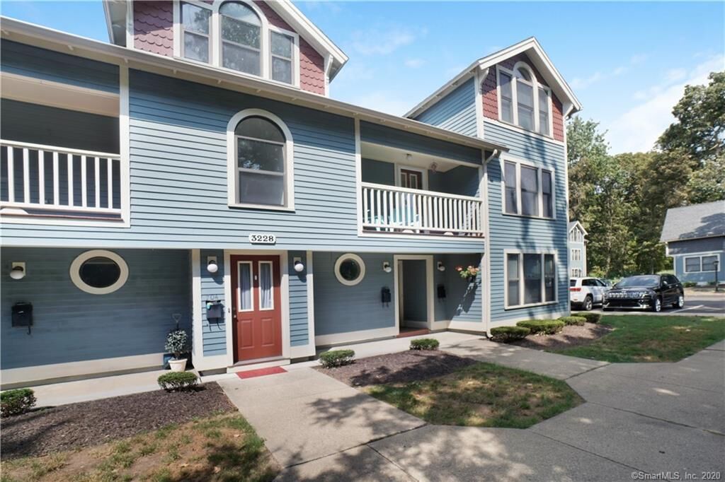Property Photo:  3208 Whitney Avenue 704  CT 06518 