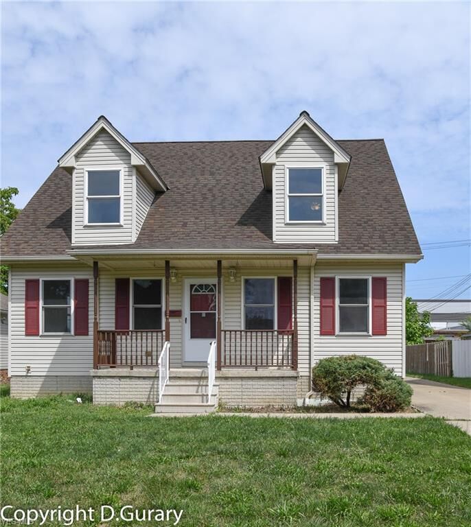 Property Photo:  1679 E 29th Street  OH 44055 
