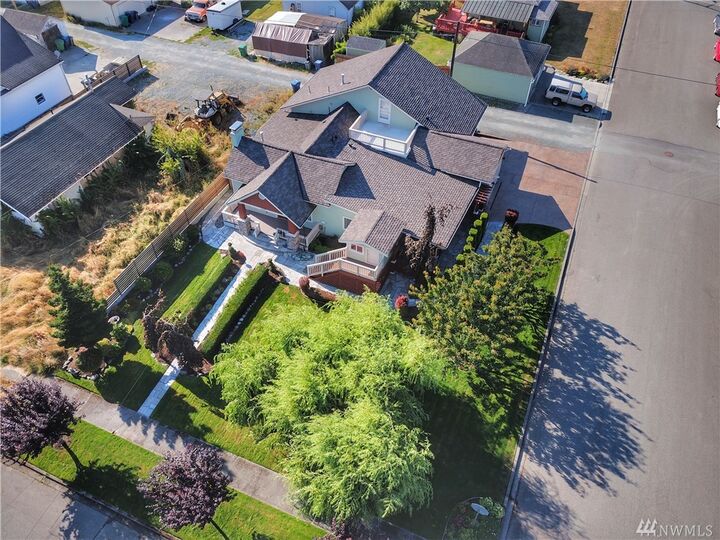 Property Photo: 1117 17th St WA 98221