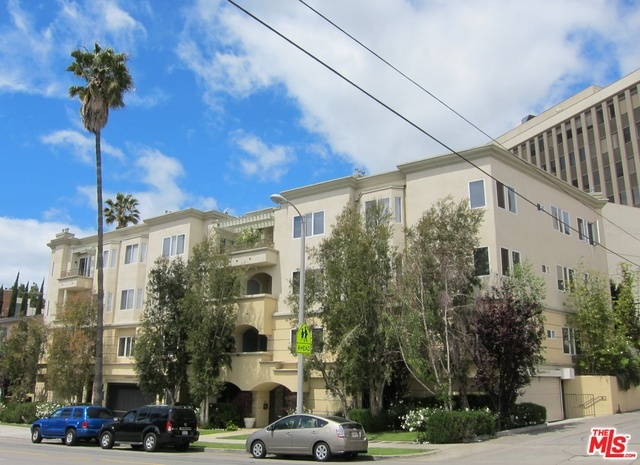 Property Photo:  11961 Montana Ave 301  CA 90049 