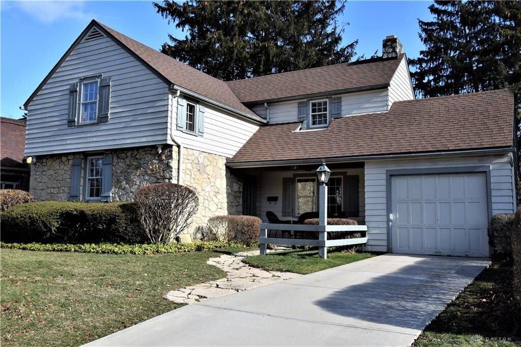 Property Photo: 1754 Walnut Terrace OH 45504