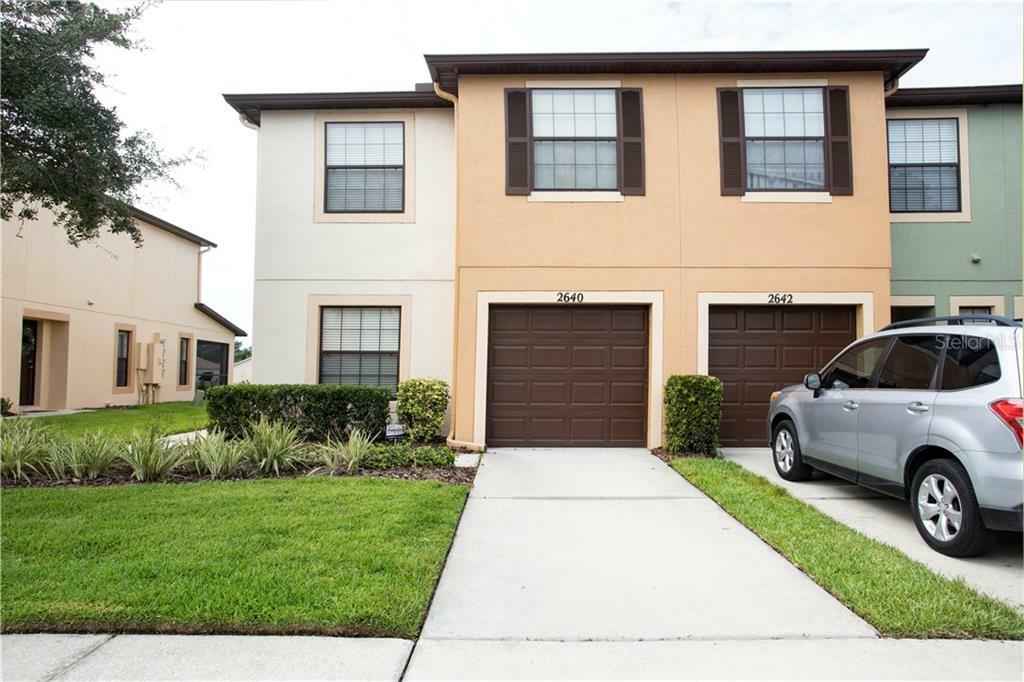 Property Photo: 2640 Edgewater Falls Drive FL 33511