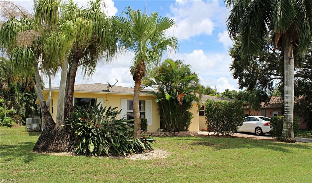 Property Photo:  3413 SE 15th Avenue  FL 33904 