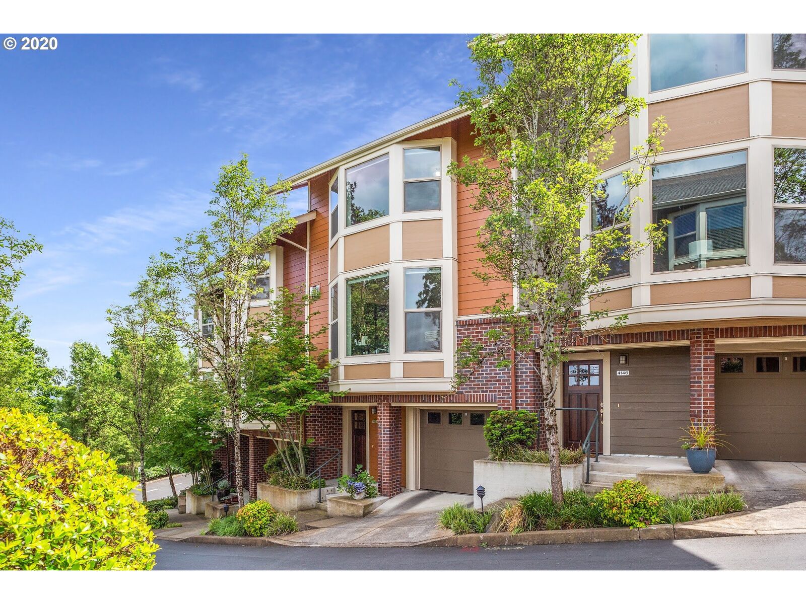 Property Photo:  4150 S Corbett Ave 21  OR 97239 