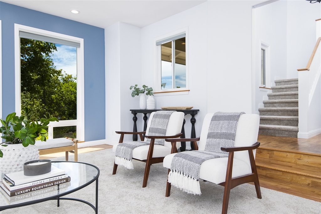 Property Photo: 1322 Hamilton Lane CA 92029