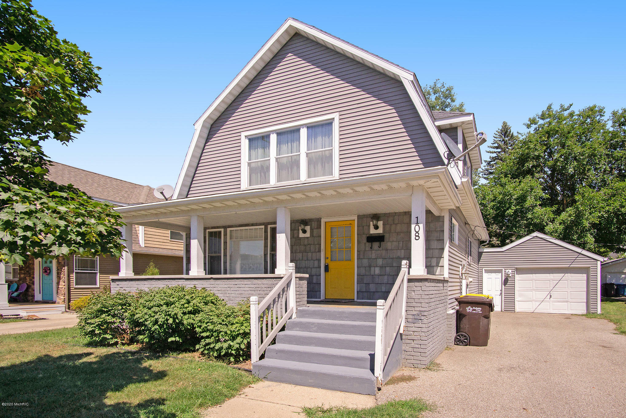 Property Photo:  108 S Mechanic Street  MI 49103 