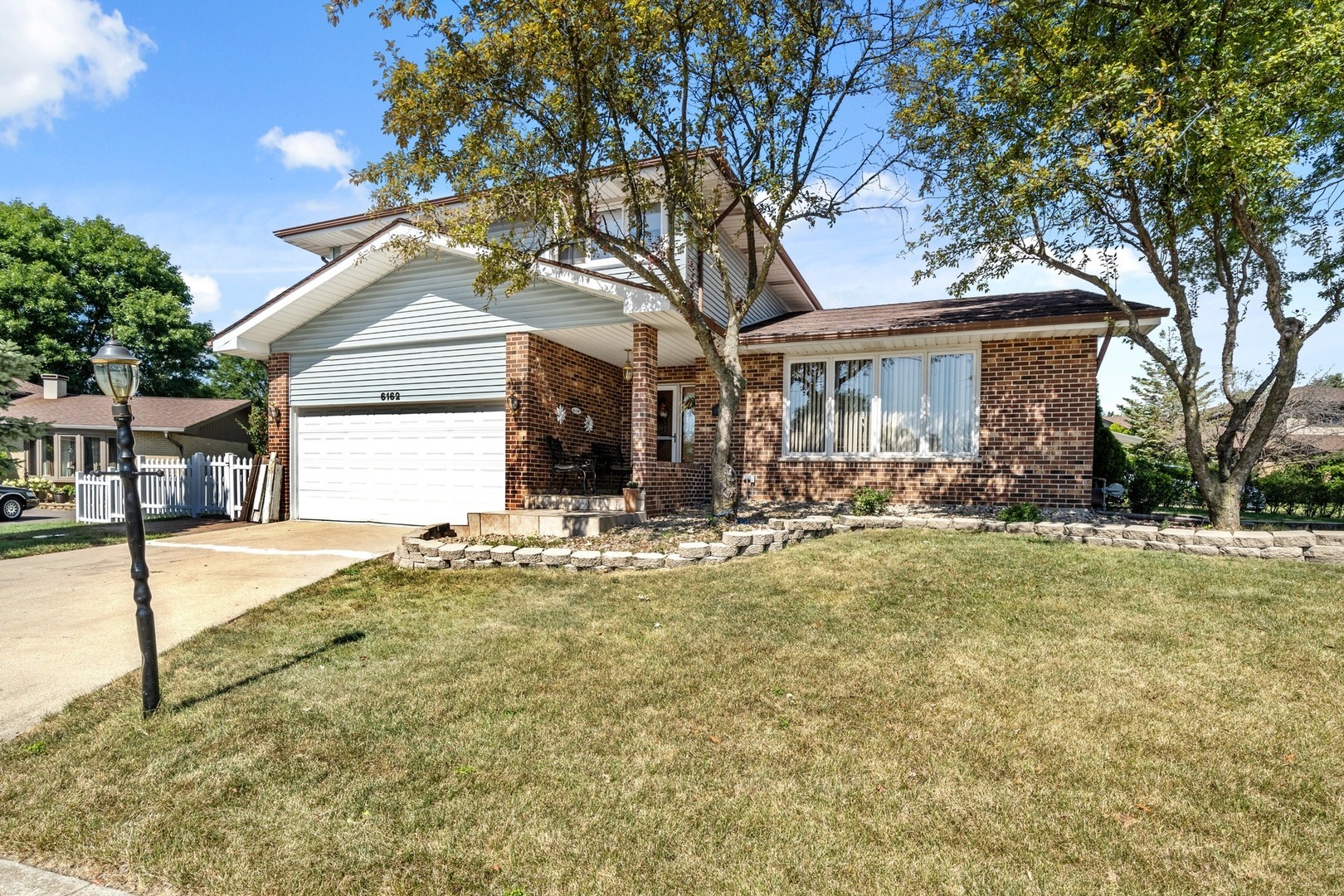 6162 Heron Drive  Oak Forest IL 60452 photo