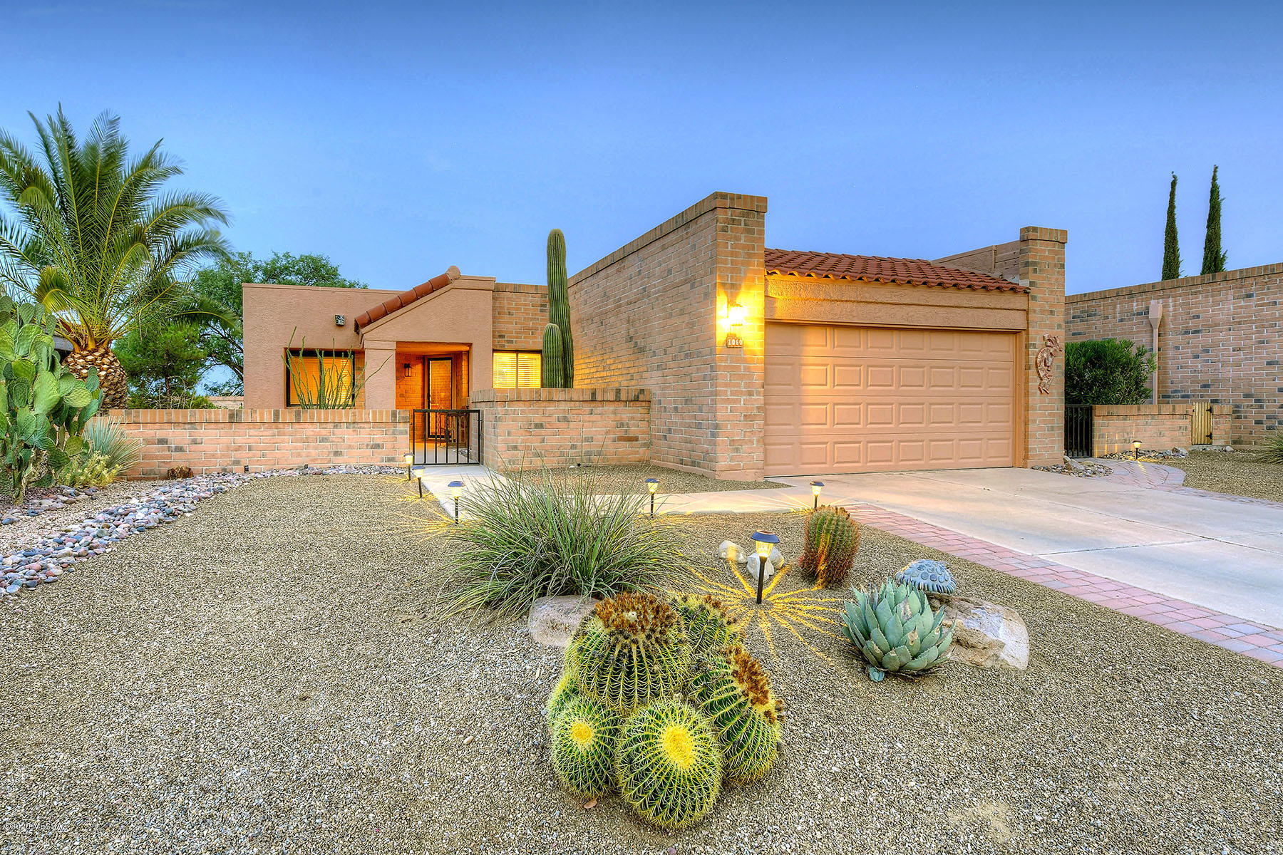Property Photo: 1060 N Avenida Canby AZ 85614