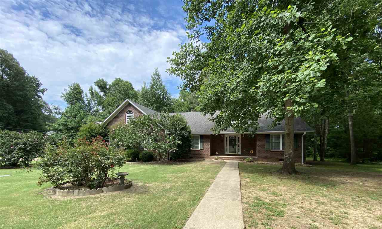 Property Photo:  1090 Creekwood Cove  TN 38343 