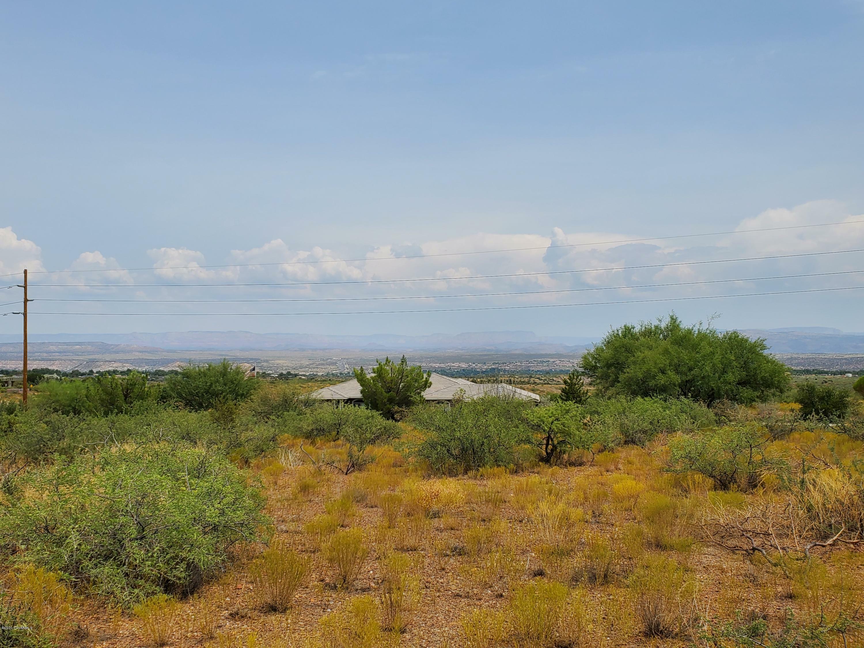 Property Photo:  1410 E Oriole Court  AZ 86326 