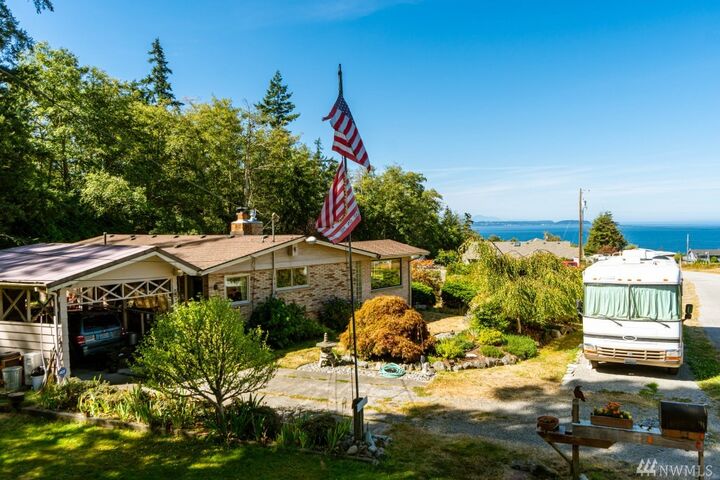 Property Photo: 338 Bon Air Dr WA 98239