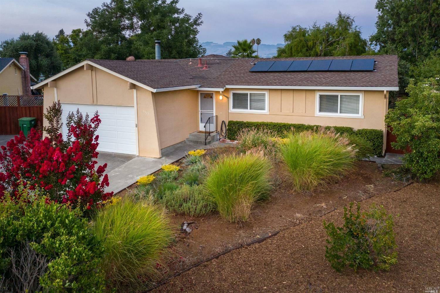 Property Photo:  1508 Eric Court  CA 94954 