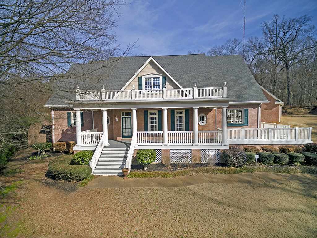 Property Photo:  381 Edenwood Drive  TN 38301 