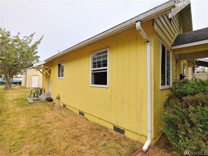 Property Photo:  1026  Arthur Street  WA 98520 