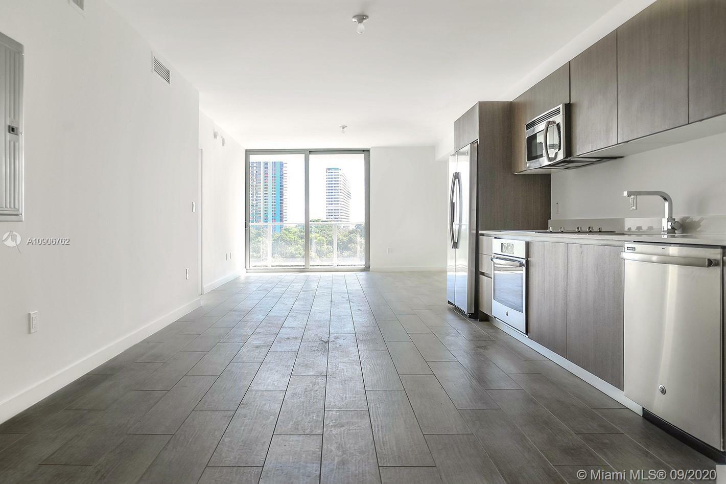 Property Photo:  1600 SW 1 Avenue 505  FL 33129 