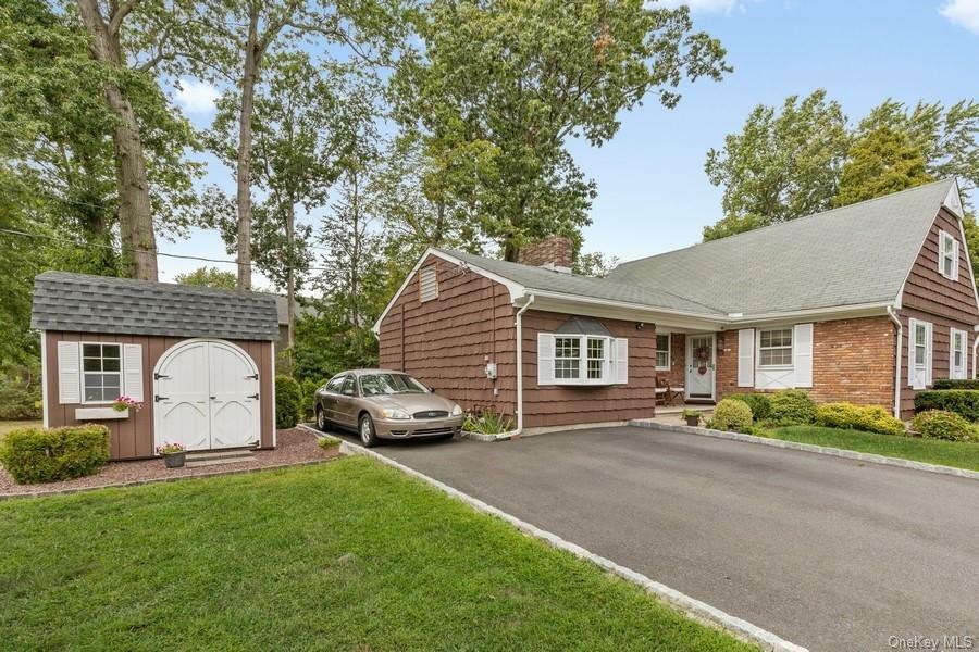 Property Photo:  9 Blue Willow Lane  NY 10956 