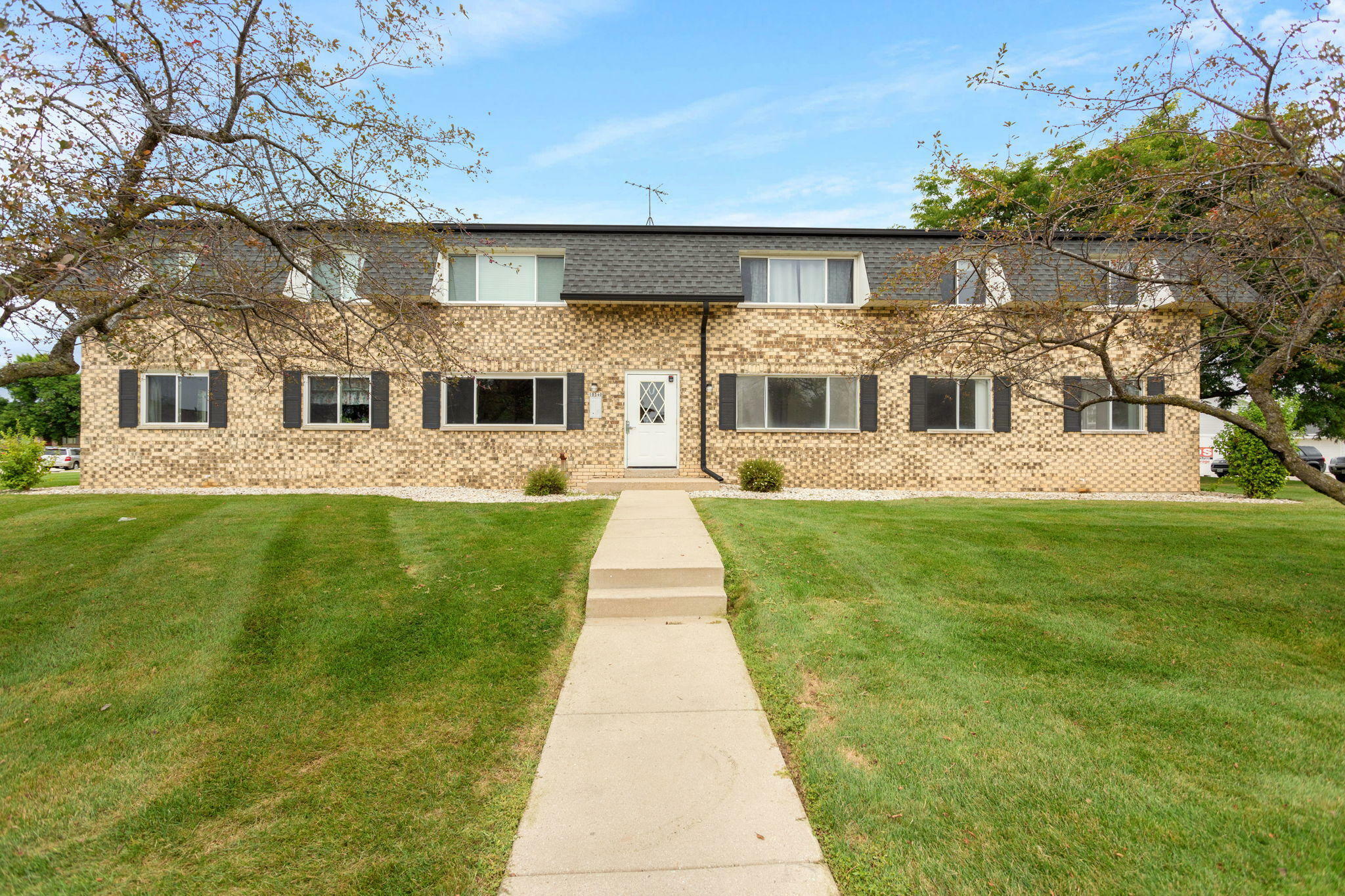 Property Photo: 10340 W Whitnall Edge Dr 102 WI 53132